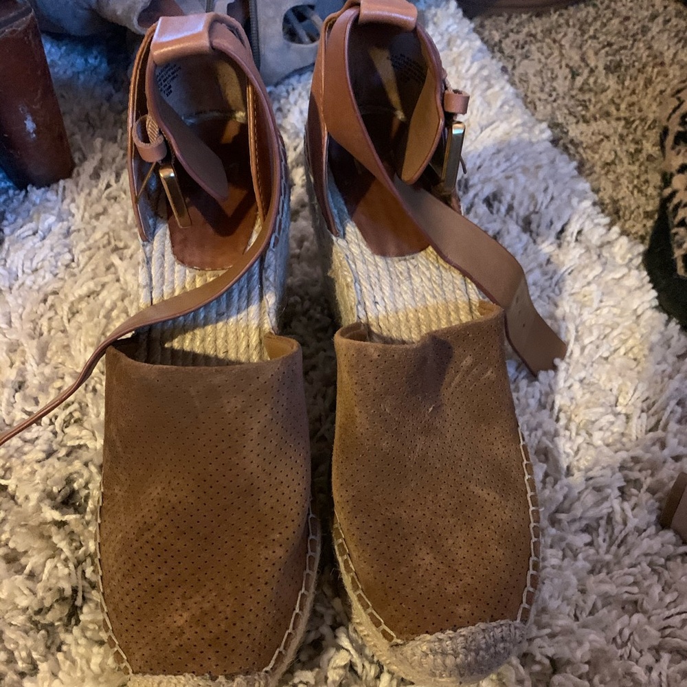Marc Fisher wedges
